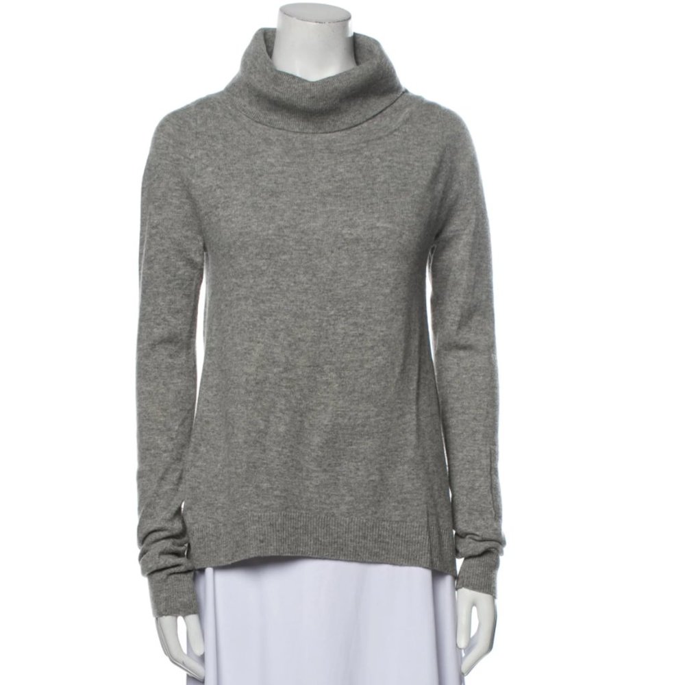 Diane Von Furstenberg Grey Cashmere Turtleneck Sweater